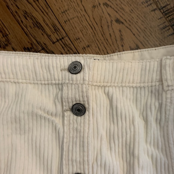 Abercrombie and Fitch corduroy skirt - Picture 3 of 4